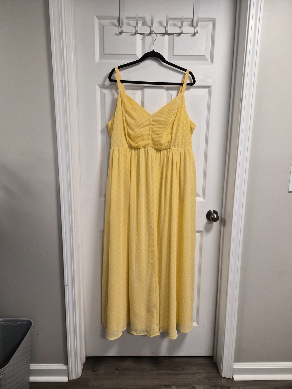 NWT Torrid Maxi Chiffon Pleated Dress